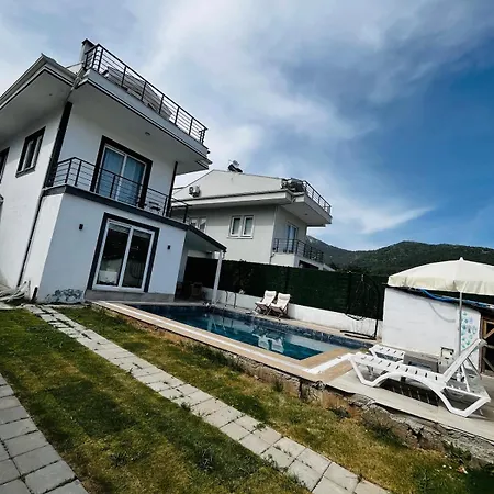 Asil Villa *